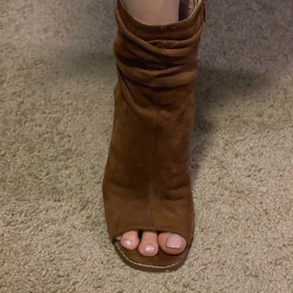 Venus boots with heel, size 7